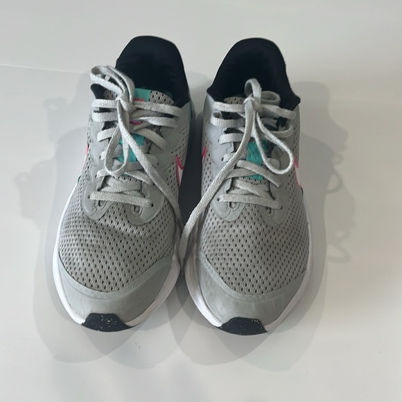 Nike Gray Sneakers with Pink and Teal Accents size 4 - Picture 2 of 6